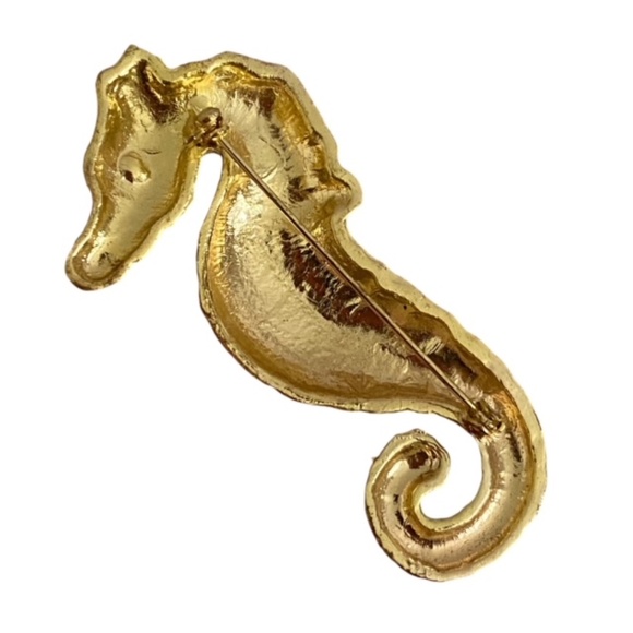 Gold Tone Beige Enamel Oversized Seahorse Brooch - Picture 4 of 5